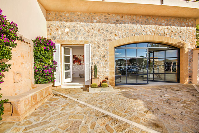 villa_riviera_maison_mallorca_lambert_loewe_bose_puerto andratx_mallorca_cala_llamp_gran_folies_beach_www.maxmallorca.com_max_mallorca_copyright_34.jpg